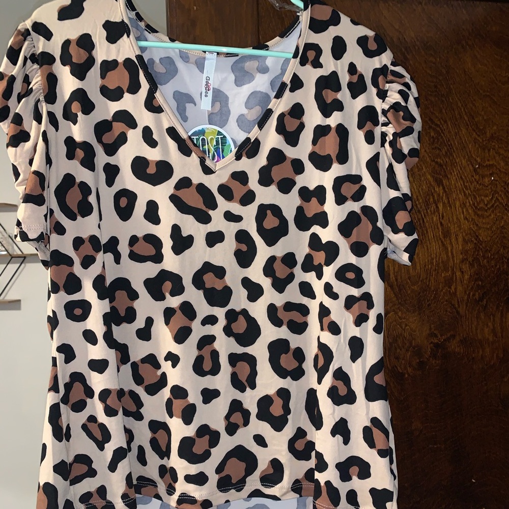 Puffy Sleeve Leopard Top